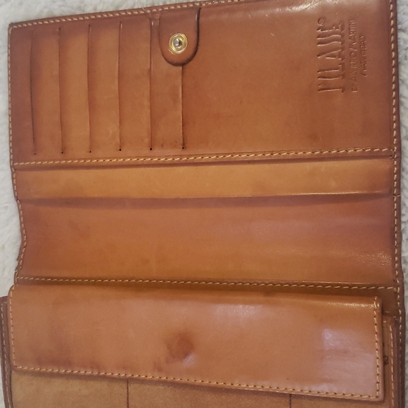 ❣️Alviero Martini Wallet❣️ - Picture 13 of 16
